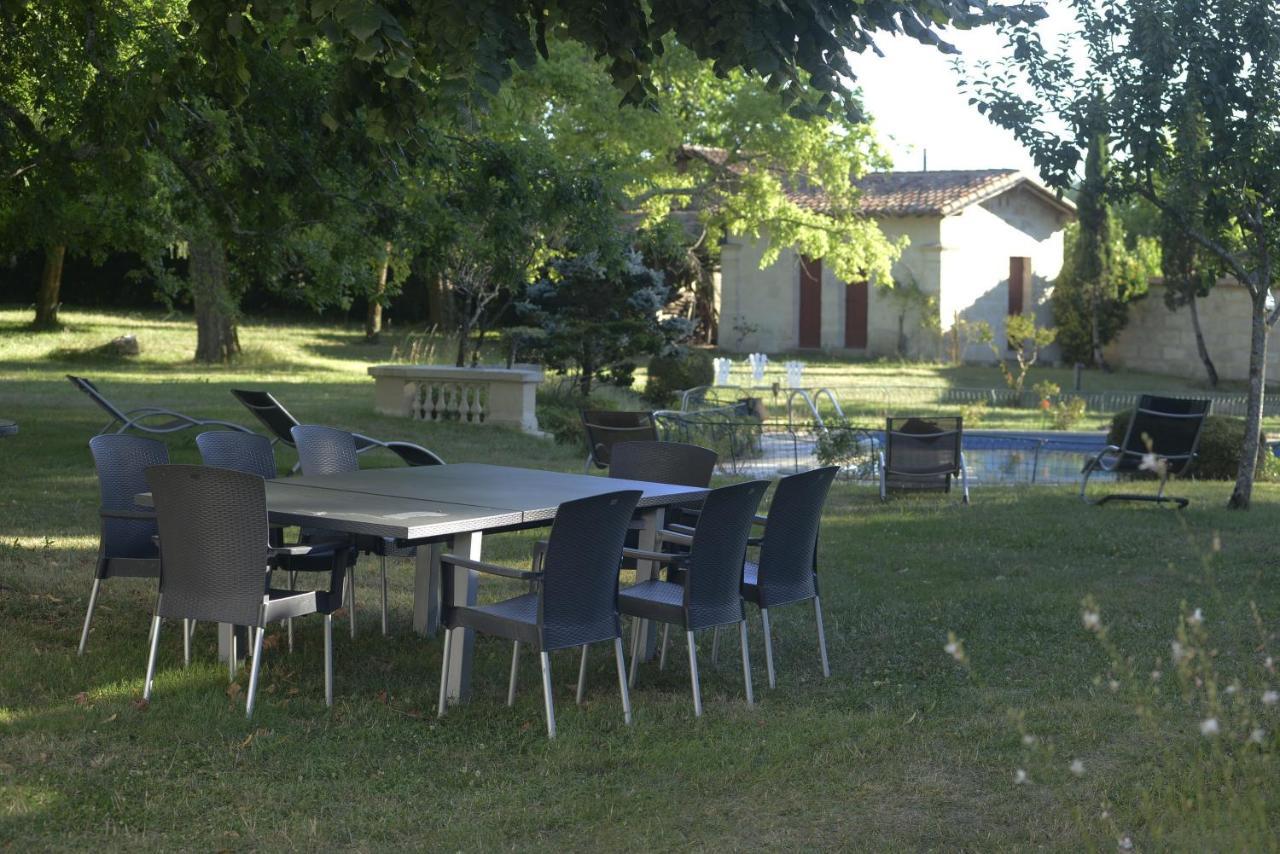 Chateau Rosemont - Grande Maison Familiale Campagne Dans Le Medoc Avec Piscine Et Tennis A 15 Mn Bordeaux Labarde Ngoại thất bức ảnh