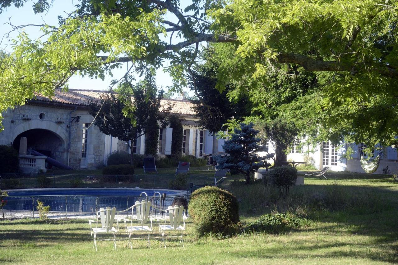 Chateau Rosemont - Grande Maison Familiale Campagne Dans Le Medoc Avec Piscine Et Tennis A 15 Mn Bordeaux Labarde Ngoại thất bức ảnh