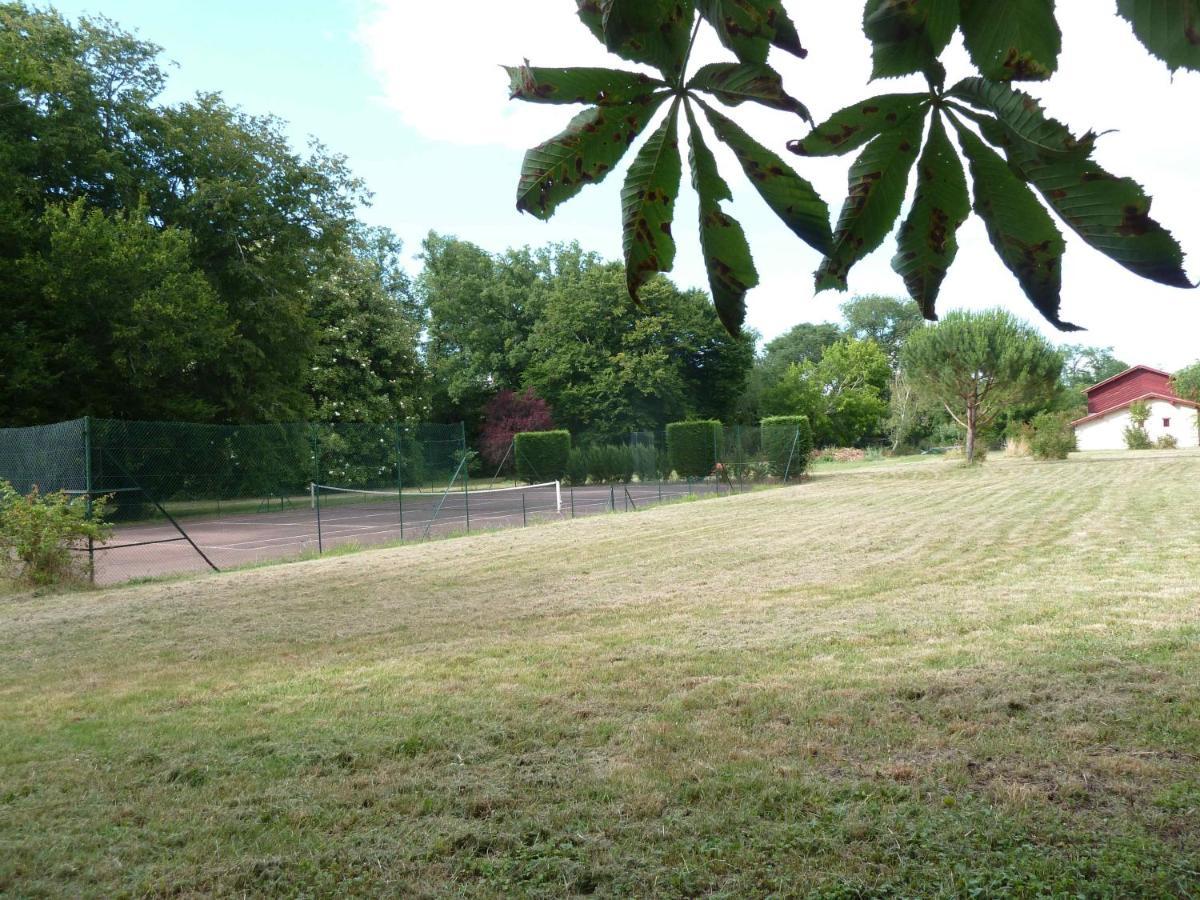Chateau Rosemont - Grande Maison Familiale Campagne Dans Le Medoc Avec Piscine Et Tennis A 15 Mn Bordeaux Labarde Ngoại thất bức ảnh