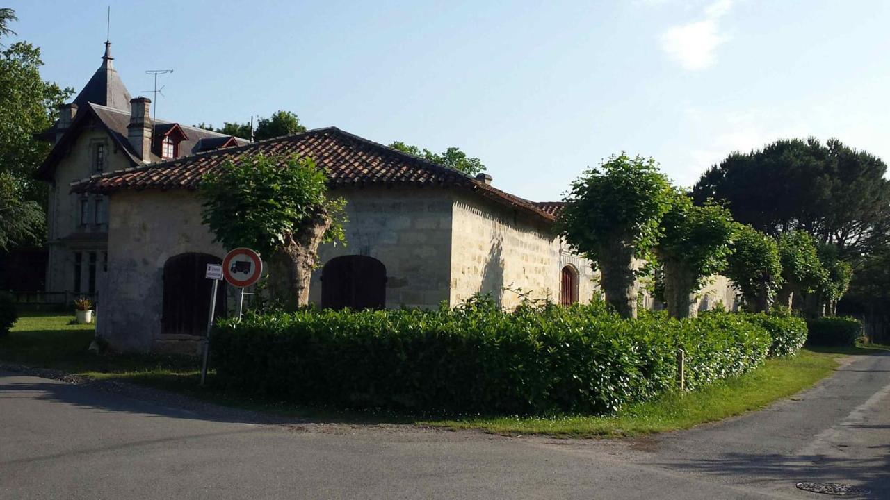 Chateau Rosemont - Grande Maison Familiale Campagne Dans Le Medoc Avec Piscine Et Tennis A 15 Mn Bordeaux Labarde Ngoại thất bức ảnh