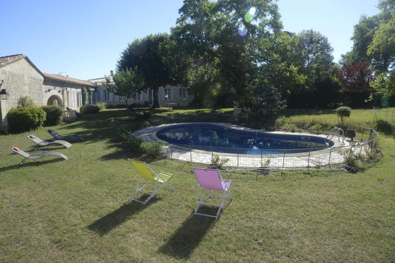 Chateau Rosemont - Grande Maison Familiale Campagne Dans Le Medoc Avec Piscine Et Tennis A 15 Mn Bordeaux Labarde Ngoại thất bức ảnh