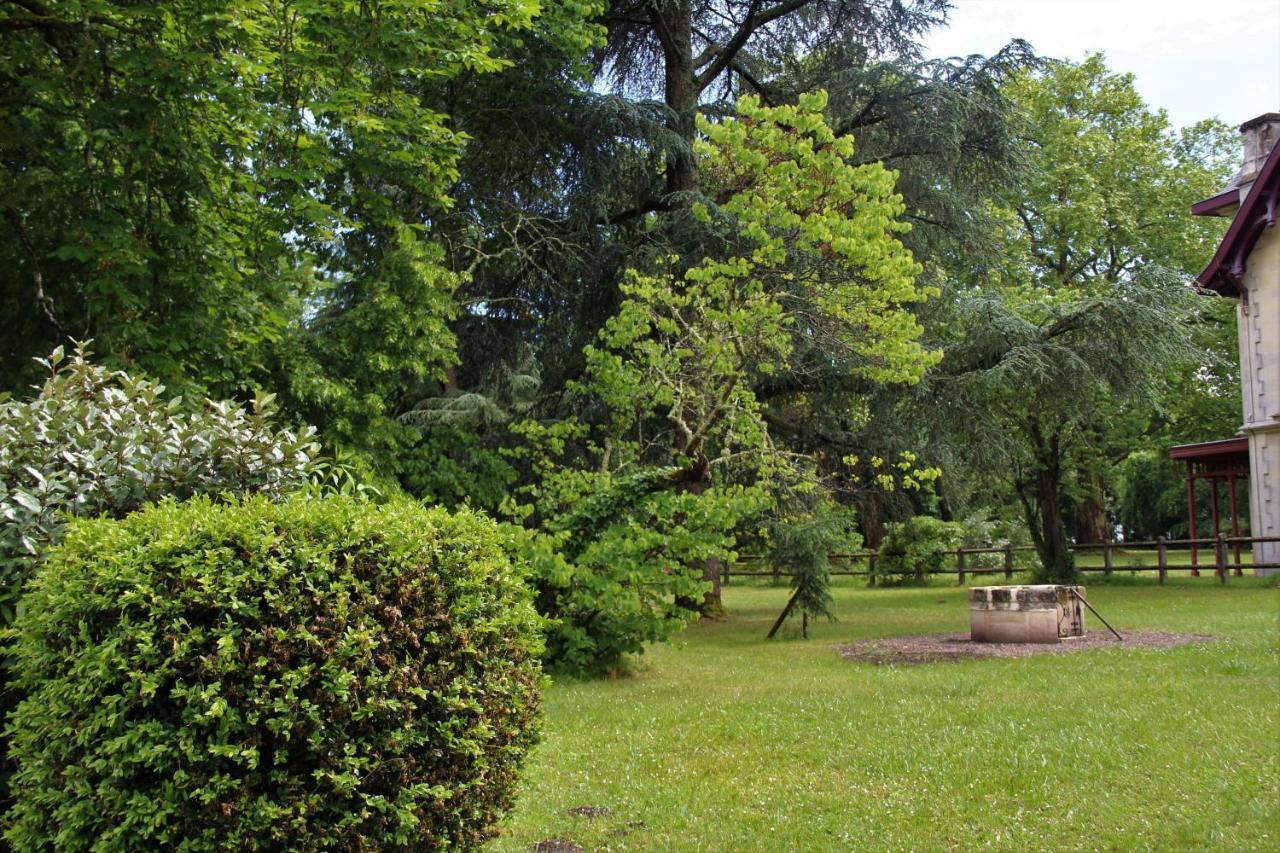 Chateau Rosemont - Grande Maison Familiale Campagne Dans Le Medoc Avec Piscine Et Tennis A 15 Mn Bordeaux Labarde Ngoại thất bức ảnh